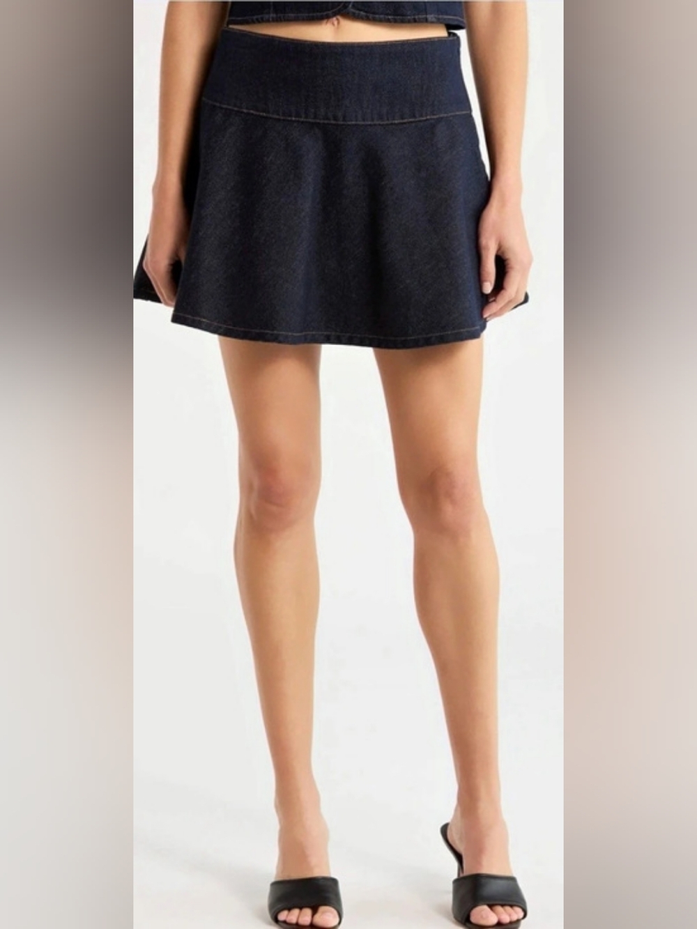 ASTR * Women's Black Denim Mini Skirt Like New